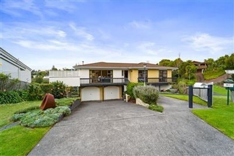 Photo of property in 43 Redwing Street, Browns Bay, Auckland, 0630
