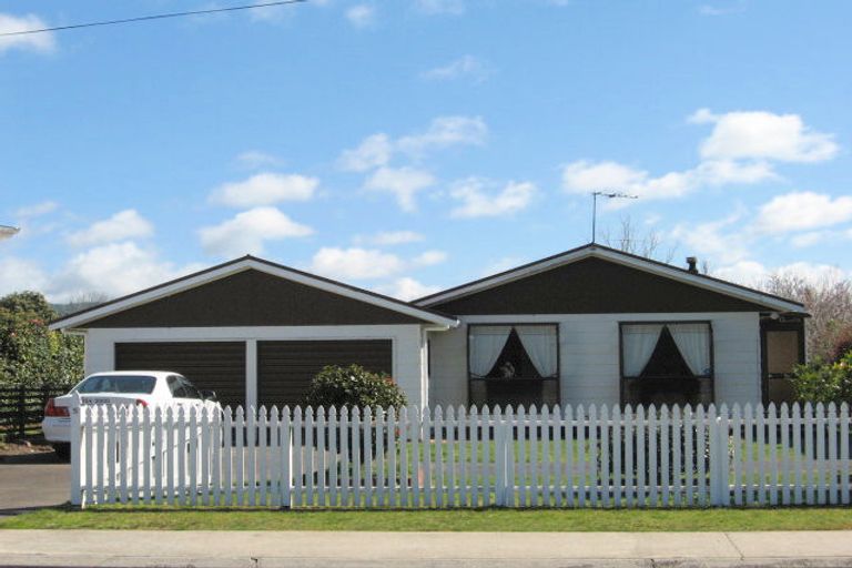 Photo of property in 5 Robinson Road, Whitianga, 3510