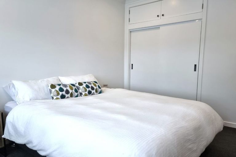 Photo of property in 21 Colin Grove, Hutt Central, Lower Hutt, 5010