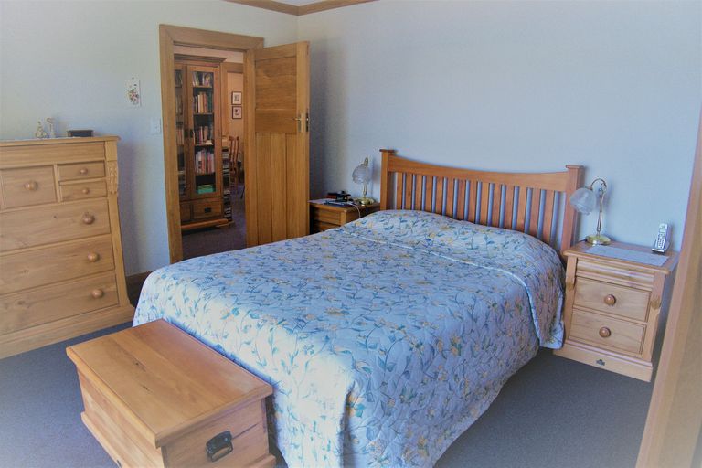 Photo of property in 2 Milford Street, Moeraki, Palmerston, 9482