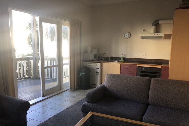 Photo of property in 201 The Terrace, Wellington Central, Wellington, 6011