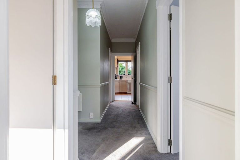 Photo of property in 32 Rewa Street, Takaro, Palmerston North, 4412