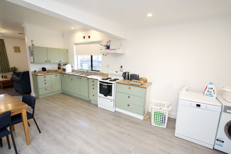 Photo of property in 129 Church Street, West End, Palmerston North, 4412