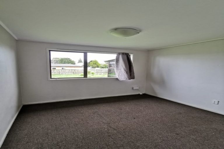 Photo of property in 7 Poinsettia Place, Henderson, Auckland, 0610