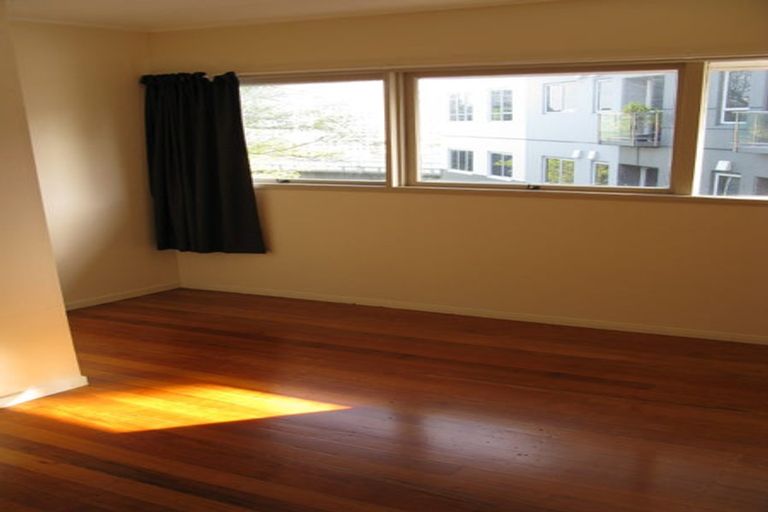 Photo of property in 1/129 Grafton Road, Grafton, Auckland, 1010