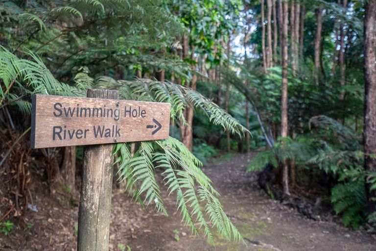 Photo of property in 86 Upper Waiwera Road, Puhoi, Silverdale, 0994