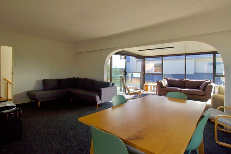 Photo of property in 1/18 Sydney Street, Hauraki, Auckland, 0622