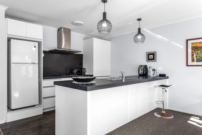 Photo of property in 33 Omega Place, Coastlands, Whakatane, 3120