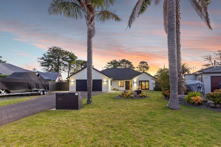 Photo of property in 84 Sovereign Drive, Papamoa Beach, Papamoa, 3118