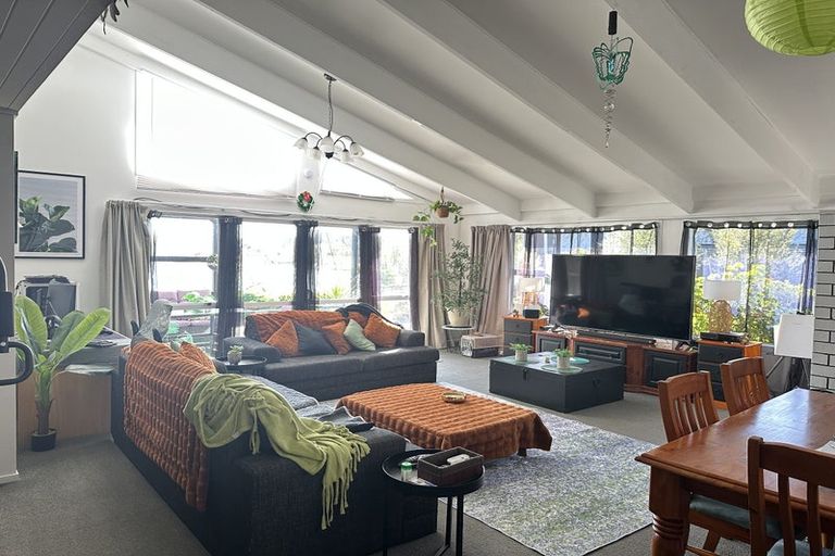 Photo of property in 220 Great South Road, Huntly, 3700