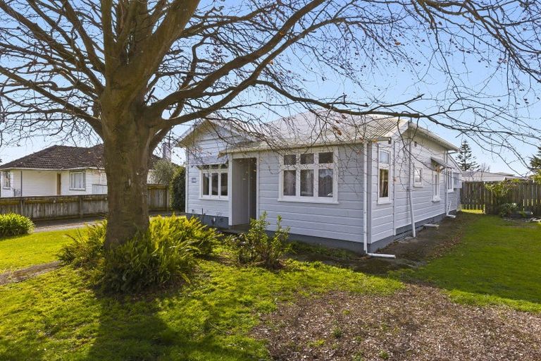 Photo of property in 106 Queen Street West, Levin, 5510