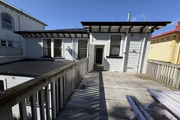 Photo of property in 16a Clifton Terrace, Kelburn, Wellington, 6012