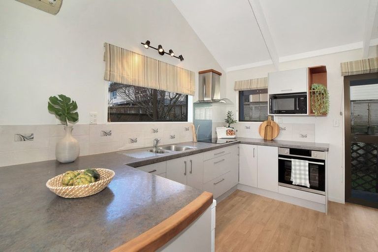 Photo of property in 132 Osprey Drive, Welcome Bay, Tauranga, 3112