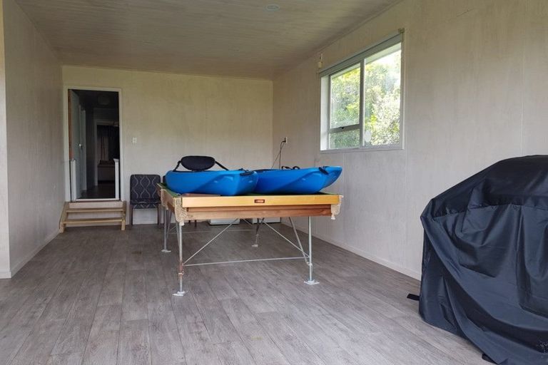 Photo of property in 11 Te Kapua Street, Oakura, Hikurangi, 0184