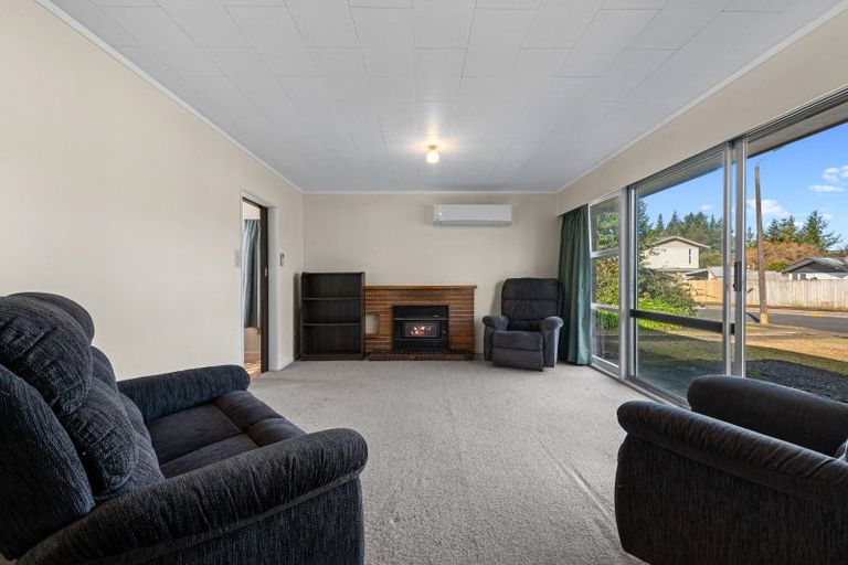 Photo of property in 37 Alison Street, Mangakakahi, Rotorua, 3015