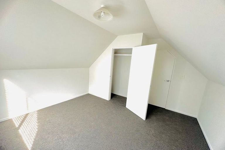 Photo of property in 74 Lonsdale Street, Belleknowes, Dunedin, 9011