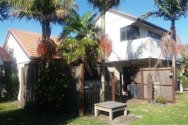 Photo of property in 15 Reef Avenue, Papamoa Beach, Papamoa, 3118