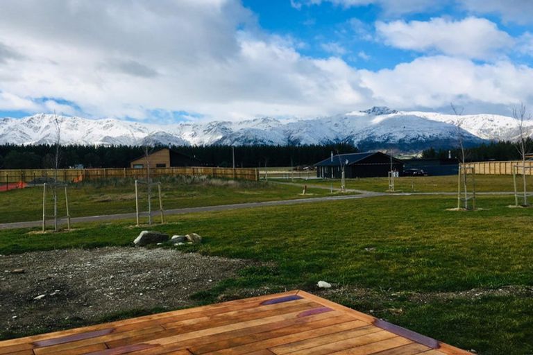 Photo of property in 13 Pennycook Place, Lake Hawea, 9382