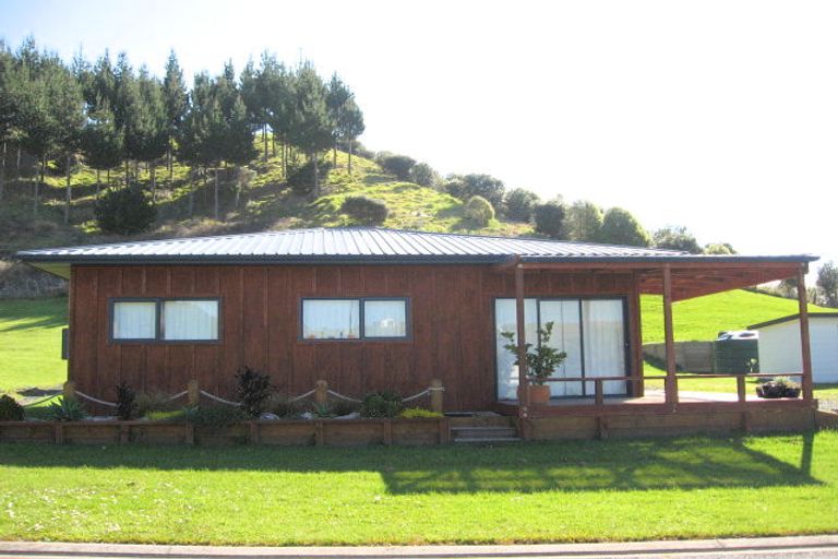 Photo of property in 10 Stewart Place, Opito Bay, Whitianga, 3592