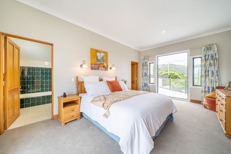 Photo of property in 69 Howard Road, Point Howard, Lower Hutt, 5013
