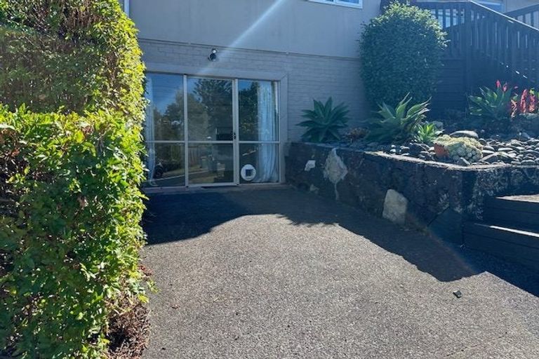 Photo of property in 1 John Gill Road, Cockle Bay, Auckland, 2014