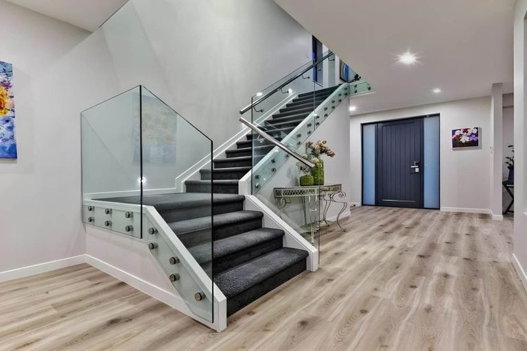 Photo of property in 56 Huntington Park Drive, Greenhithe, Auckland, 0632