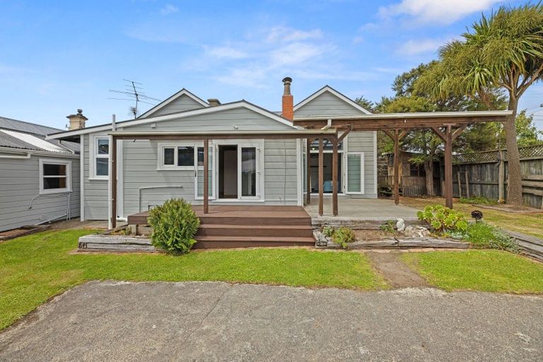 Photo of property in 28 Harrington Street, Port Chalmers, 9023