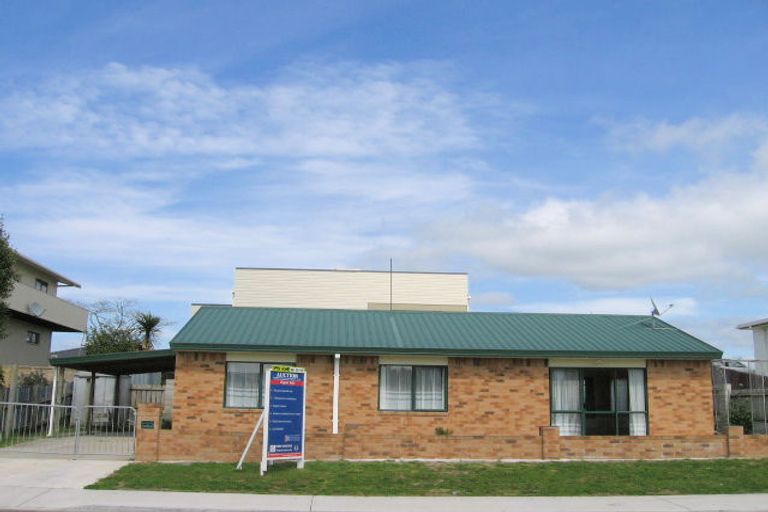 Photo of property in 1334a Papamoa Beach Road, Papamoa Beach, Papamoa, 3118