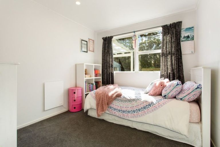 Photo of property in 179 Taiapa Road, Muriwai, Waimauku, 0881