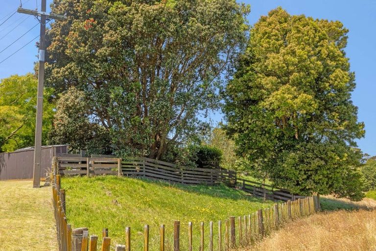 Photo of property in 18 Pickwick Road, Otamatea, Whanganui, 4571