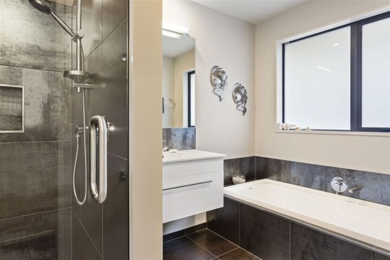 Photo of property in 32 Beachvale Drive, Kaiapoi, 7630