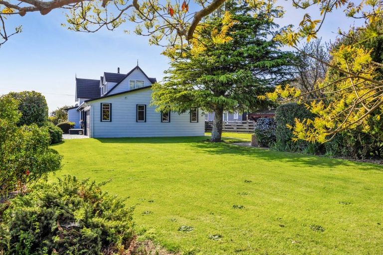 Photo of property in 54 Ketemarae Road, Normanby, Hawera, 4614
