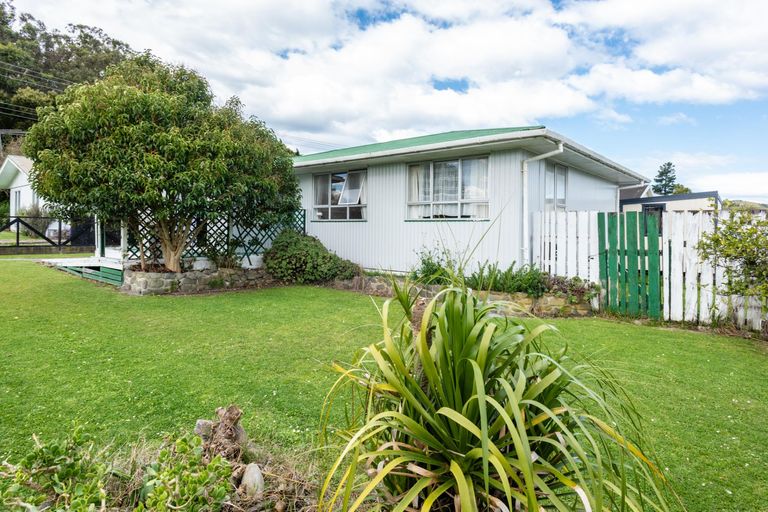 Photo of property in 119 De Lautour Road, Inner Kaiti, Gisborne, 4010