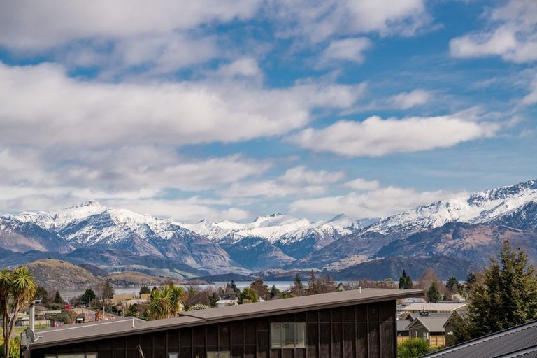 Photo of property in 203 Aubrey Road, Wanaka, 9305