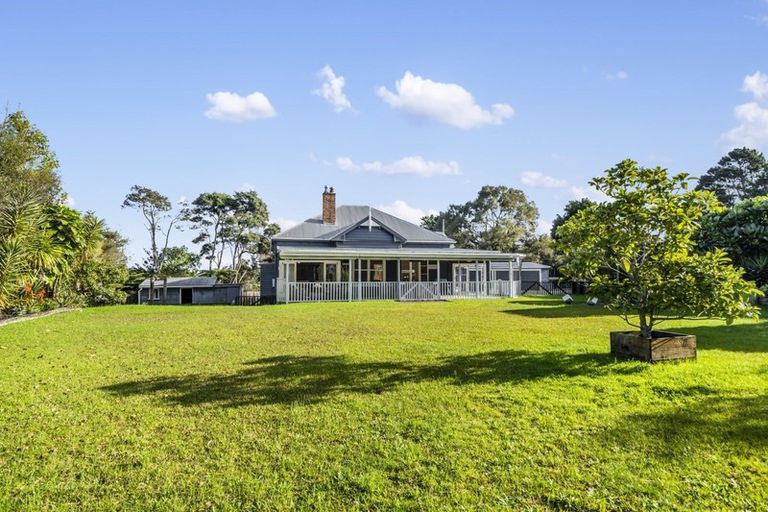 Photo of property in 121 Paremoremo Road, Lucas Heights, Auckland, 0632