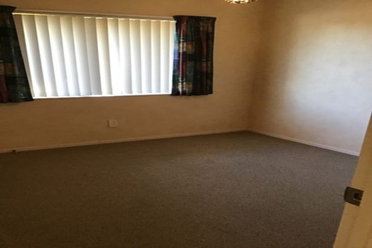 Photo of property in 18a Dennis Taylor Court, Paraparaumu, 5032