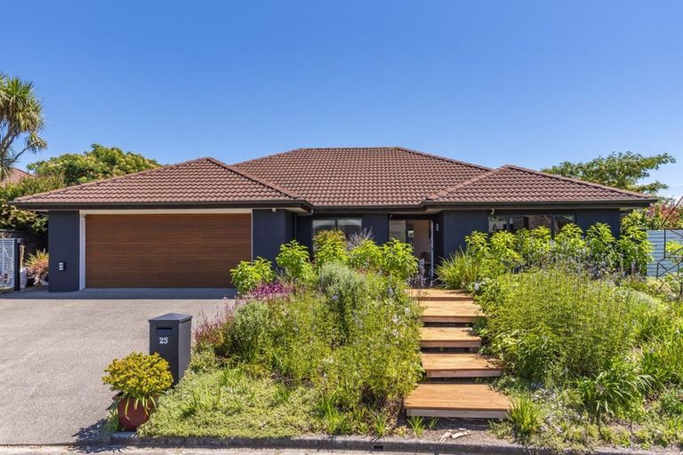 Photo of property in 25 Stella Court, Paraparaumu, 5032