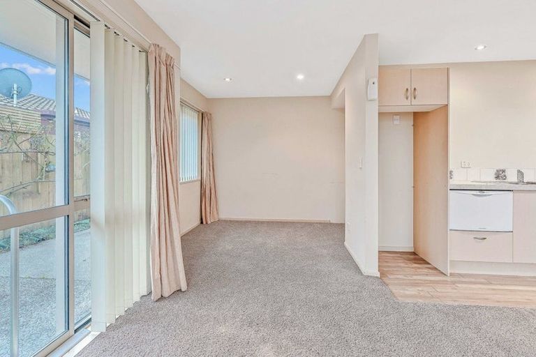 Photo of property in 1/37 Oakhampton Street, Hornby, Christchurch, 8042