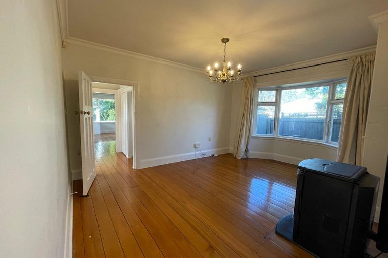 Photo of property in 57 Hawford Road, Opawa, Christchurch, 8023