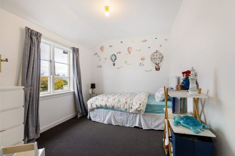 Photo of property in 212 Weston Road, St Albans, Christchurch, 8052