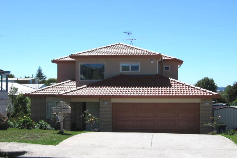 Photo of property in 16 Kokiri Street, Te Atatu South, Auckland, 0610