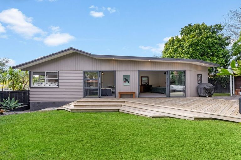 Photo of property in 47 Felgrove Street, Glendene, Auckland, 0602