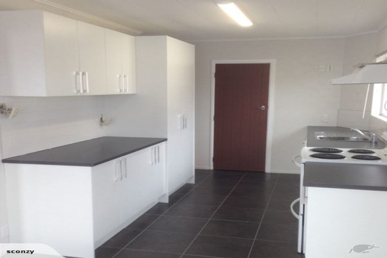 Photo of property in 19 Lomita Road, Johnsonville, Wellington, 6037