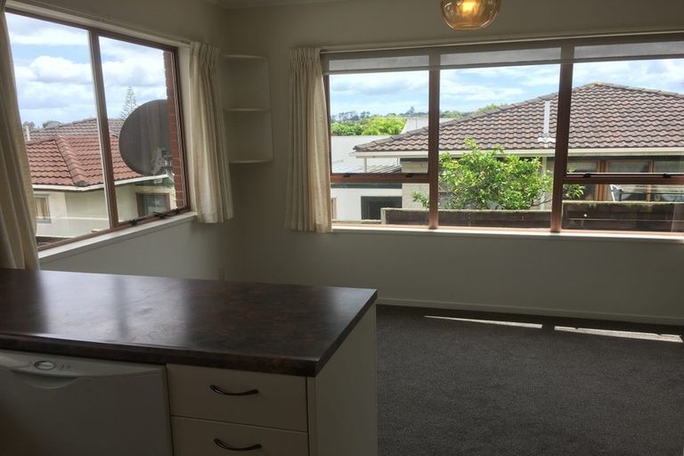 Photo of property in 1/26 Cromdale Avenue, Highland Park, Auckland, 2010