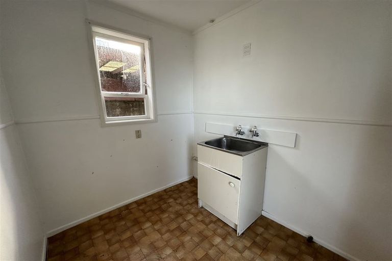 Photo of property in 140a Golf Road, Titirangi, Auckland, 0600