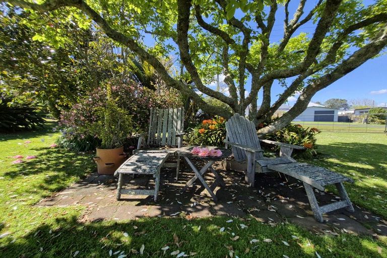 Photo of property in 85 Watt Street, Coromandel, 3506