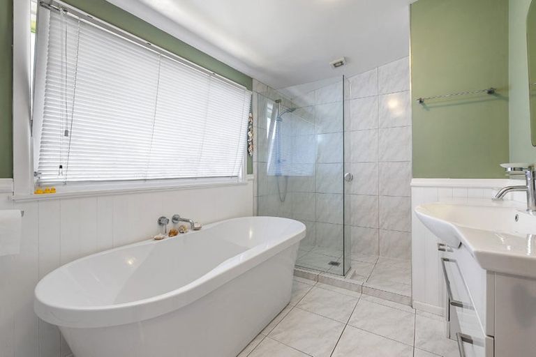 Photo of property in 31 Ewen Street, Hauraki, Auckland, 0622