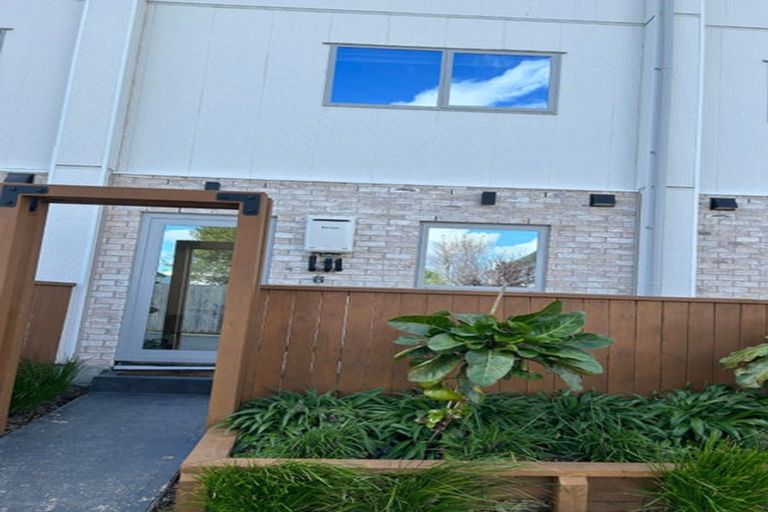Photo of property in 4/11 Cressy Street, Waterloo, Lower Hutt, 5011