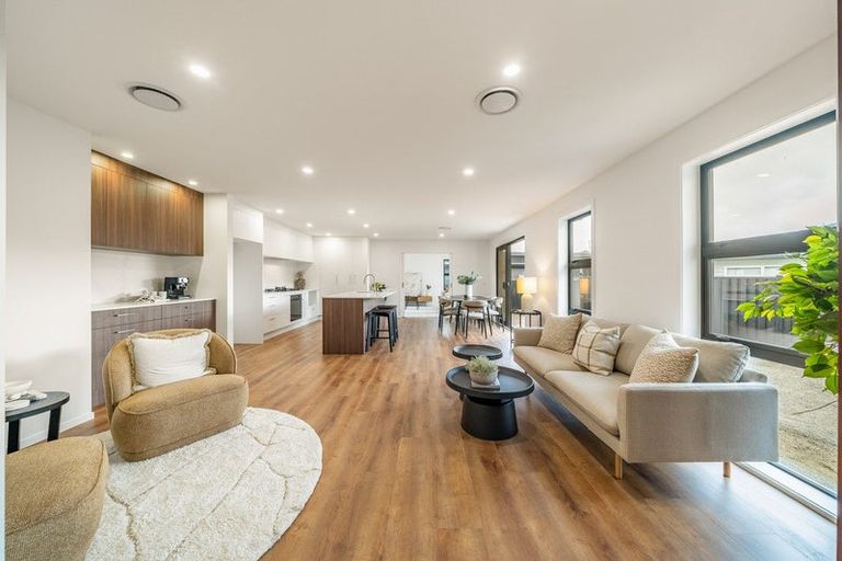 Photo of property in 4 Mcmillan Lane, Wallaceville, Upper Hutt, 5018