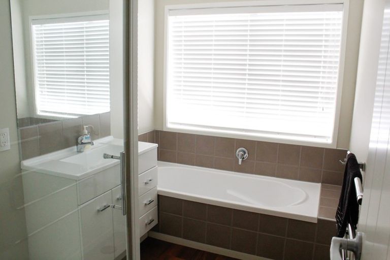 Photo of property in 3 Keryn Place, Frimley, Hastings, 4120